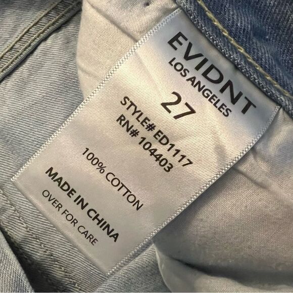 NWOT EVIDNT Los Angeles Light Wash Cotton Distressed Denim Jean Cuff Shorts 27 - Picture 9 of 10